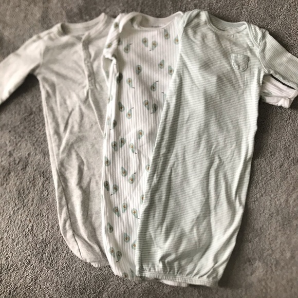 SOLD Simple Joys by Carter’s Cotton Baby Sleeper Gowns - Picture 2 of 10